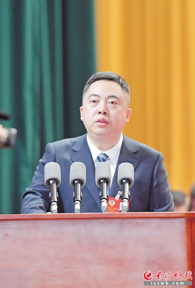 胡海飛.jpg